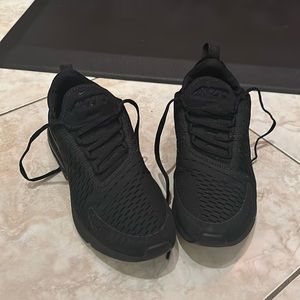 Black NIKE Air Max 270